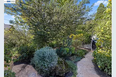 1731 Mountain Blvd, Oakland, CA 94611 - Photo 58