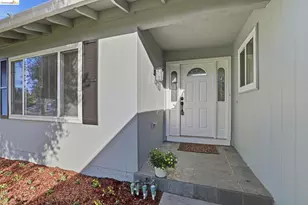 518 Churchill Park Dr, San Jose, CA 95136 - Photo 4