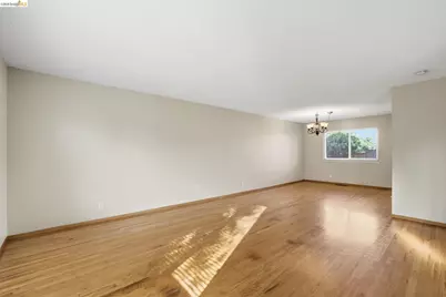 518 Churchill Park Dr, San Jose, CA 95136 - Photo 22