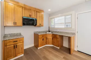 9644 D St, Oakland, CA 94603 - Photo 6