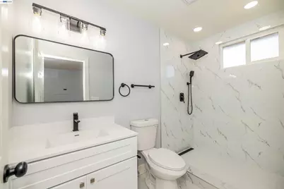 9644 D St, Oakland, CA 94603 - Photo 18
