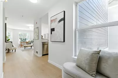 555 10th Street #201, Oakland, CA 94607 - Photo 14