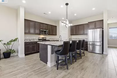 2394 Bharvani Ave, Manteca, CA 95337 - Photo 8