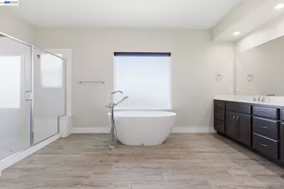 2394 Bharvani Ave, Manteca, CA 95337 - Photo 30