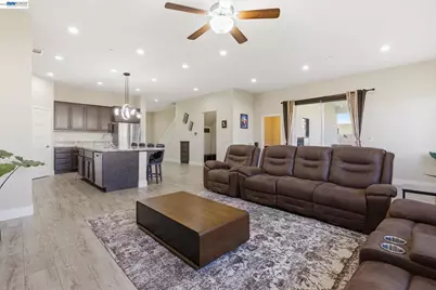 2394 Bharvani Ave, Manteca, CA 95337 - Photo 10