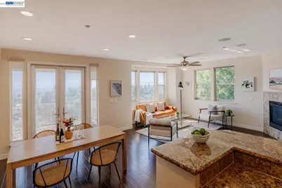 6401 Blue Rock Ct, Oakland, CA 94605 - Photo 4