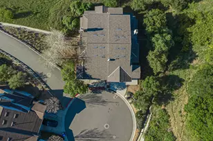 6401 Blue Rock Ct, Oakland, CA 94605 - Photo 38