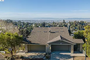 6401 Blue Rock Ct, Oakland, CA 94605 - Photo 42