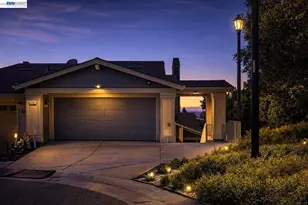 6401 Blue Rock Ct, Oakland, CA 94605 - Photo 2