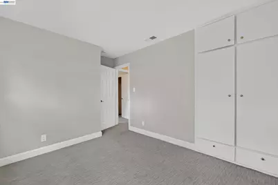 4061 Holland Dr, Pleasanton, CA 94588 - Photo 22