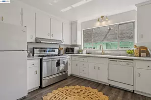 2063 Rosedale Ave, Oakland, CA 94601 - Photo 28