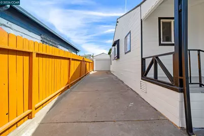9814 Springfield St, Oakland, CA 94603 - Photo 4