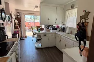 14621 Pansy St, San Leandro, CA 94578 - Photo 8