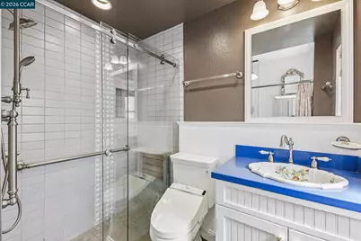 1324 Grove St, Alameda, CA 94501 - Photo 32