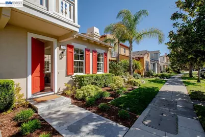 2358 Coral Sea St, Alameda, CA 94501 - Photo 4