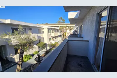 2884 Sawtelle Blvd #217, Los Angeles, CA 90064 - Photo 8