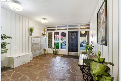 245 Montecito Ave #203, Oakland, CA 94610 - Photo 38