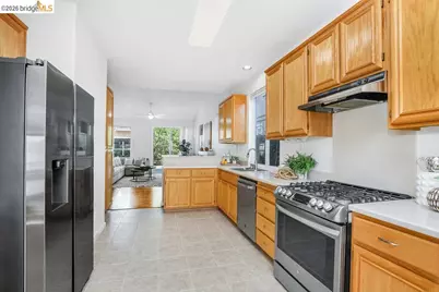 833 Mickelsen Ct, Brentwood, CA 94513 - Photo 12