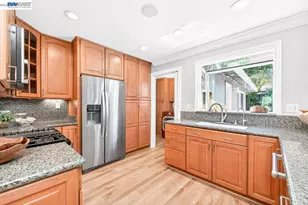 2140 Tanager Ct, Pleasanton, CA 94566 - Photo 10