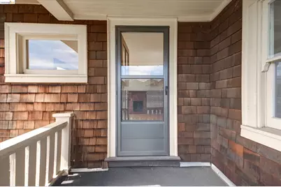 5570 Taft Ave, Oakland, CA 94618 - Photo 14