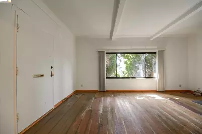 5570 Taft Ave, Oakland, CA 94618 - Photo 32