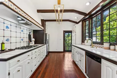 2615 La Cuesta Ave, Oakland, CA 94611 - Photo 20