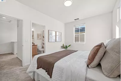 1505 Coyote Creek Way, Milpitas, CA 95035 - Photo 24