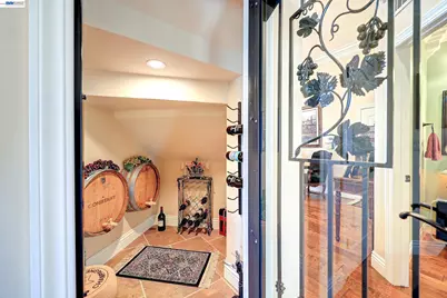 1310 Hampton Ct, Discovery Bay, CA 94505 - Photo 14