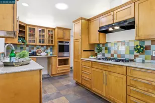 1306 Craig Dr, Concord, CA 94518 - Photo 8