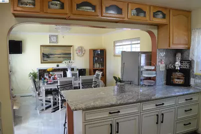 27093 Lemay Way, Hayward, CA 94544 - Photo 8