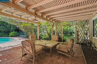 2030 Clearview Ct, Walnut Creek, CA 94598 - Photo 36