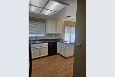 8504 Sunnybrae Dr, Sacramento, CA 95823 - Photo 20