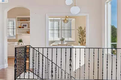 8255 Skyline Cir, Oakland, CA 94605 - Photo 24