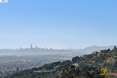 8255 Skyline Cir, Oakland, CA 94605 - Photo 42