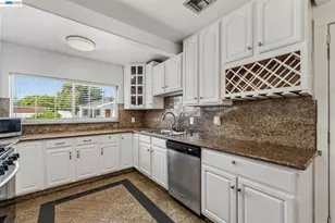 266 Jerilynn Ln, Hayward, CA 94541 - Photo 12