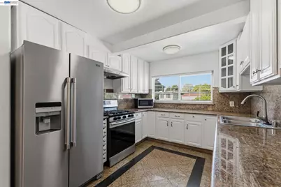 266 Jerilynn Ln, Hayward, CA 94541 - Photo 10