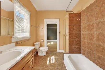 4326 West St, Oakland, CA 94608 - Photo 18