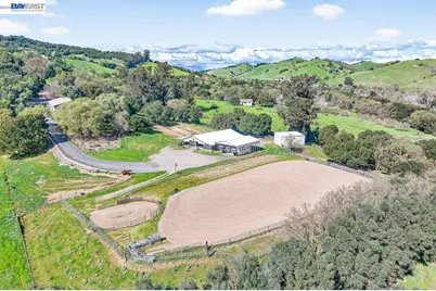 10700 Foothill Rd, Sunol, CA 94586 - Photo 18