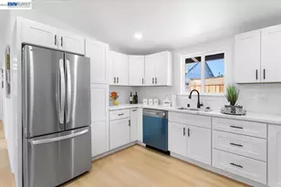 27828 Mandarin Ave, Hayward, CA 94544 - Photo 10