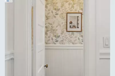 2063 Rosedale Ave, Oakland, CA 94601 - Photo 42