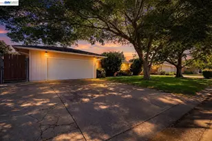 1816 Eastern Ave, Sacramento, CA 95864 - Photo 1