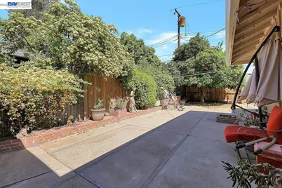 1816 Eastern Avenue, Sacramento, CA 95864 - Photo 34