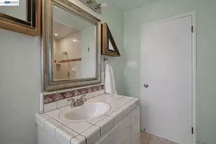 1816 Eastern Ave, Sacramento, CA 95864 - Photo 20