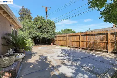 1816 Eastern Avenue, Sacramento, CA 95864 - Photo 32