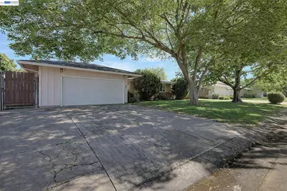 1816 Eastern Avenue, Sacramento, CA 95864 - Photo 2