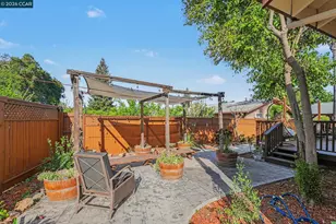 2035 Sherman Dr, Pleasant Hill, CA 94523 - Photo 22