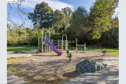 1144 Parkridge Dr, Richmond, CA 94803 - Photo 46