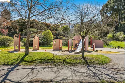 1144 Parkridge Dr, Richmond, CA 94803 - Photo 44