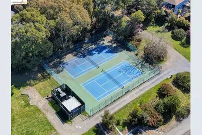 1144 Parkridge Dr, Richmond, CA 94803 - Photo 42