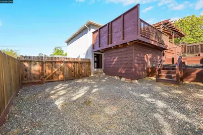 3121 Pine St, Martinez, CA 94553 - Photo 40